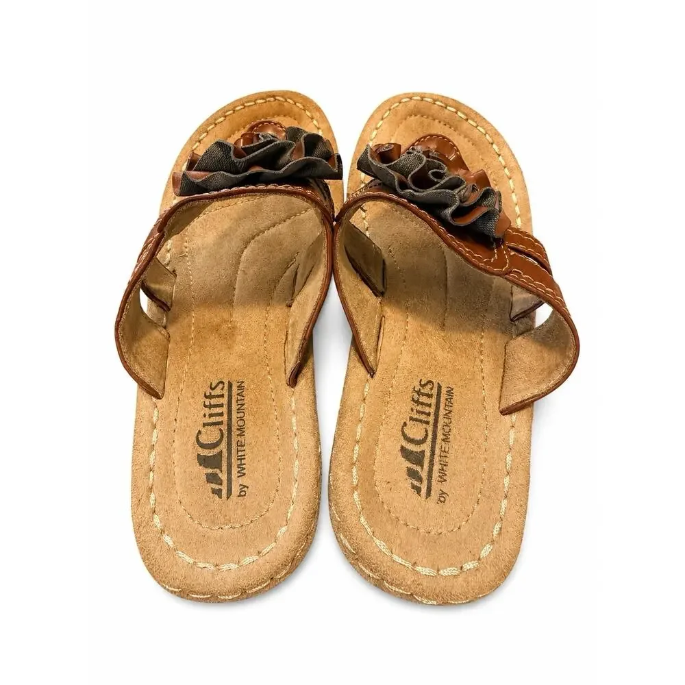 Cliffs by White Mountain Brown Flower Thong Sandals Size 7.5 Comfort Wedge